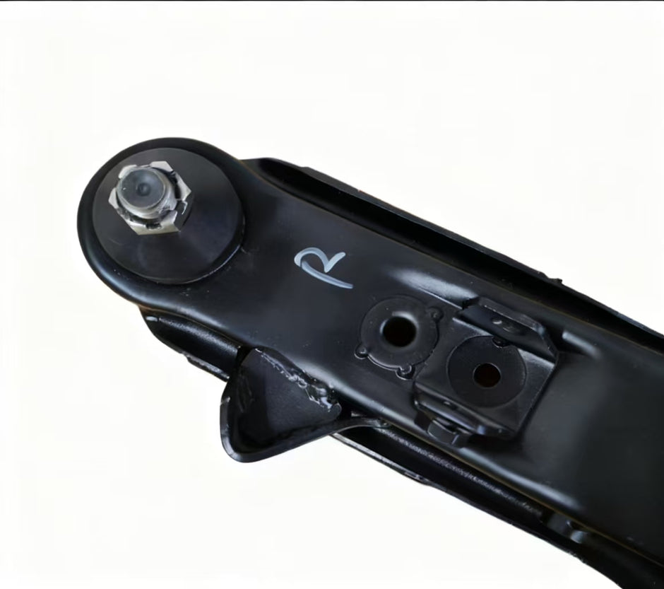 D22 Pickup Lower Control Arm Assembly for 2WD and 4WD Models